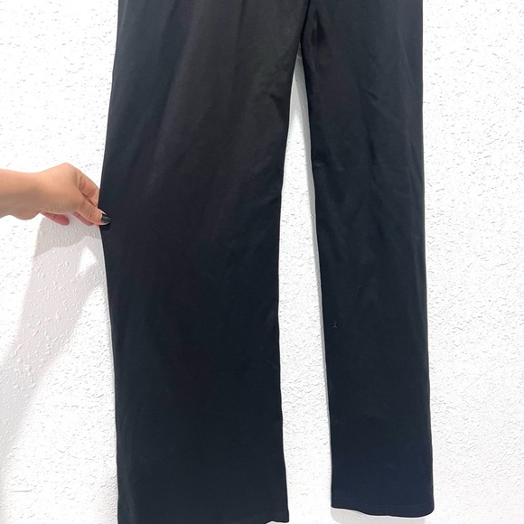 Suzanne Betro Black Button-Accent Pants Medium - Picture 5 of 9